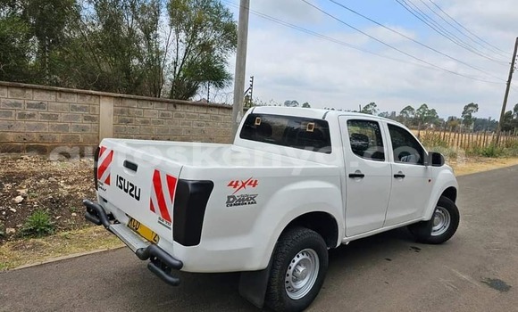 Buy Used Isuzu D–MAX White Car in Nairobi in Nairobi Buy Used Isuzu D–MAX White Car in Nairobi in Nairobi