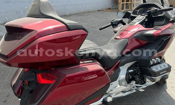 Buy Used Honda GOLD WING Black Bike in Nairobi in Nairobi Buy Used Honda GOLD WING Black Bike in Nairobi in Nairobi