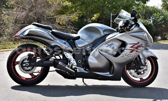 Buy Used Suzuki HAYABUSA Silver Bike in Bungoma in West Kenya Buy Used Suzuki HAYABUSA Silver Bike in Bungoma in West Kenya