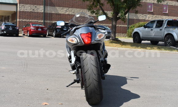 Buy Used Suzuki HAYABUSA Silver Bike in Bungoma in West Kenya Buy Used Suzuki HAYABUSA Silver Bike in Bungoma in West Kenya