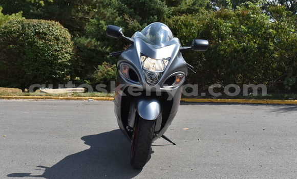 Buy Used Suzuki HAYABUSA Silver Bike in Bungoma in West Kenya Buy Used Suzuki HAYABUSA Silver Bike in Bungoma in West Kenya