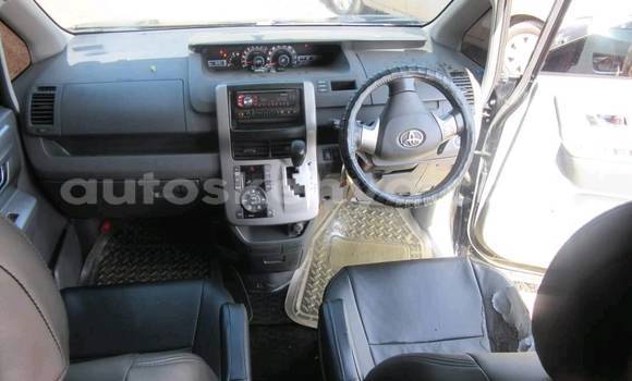 Nunua Ilio tumika Toyota Voxy Nyeusi Gari ndani ya Nairobi nchini Nairobi Nunua Ilio tumika Toyota Voxy Nyeusi Gari ndani ya Nairobi nchini Nairobi