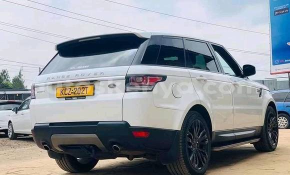 Nunua Ilio tumika Range Rover Range Rover Nyeupe Gari ndani ya Nairobi nchini Nairobi Nunua Ilio tumika Range Rover Range Rover Nyeupe Gari ndani ya Nairobi nchini Nairobi