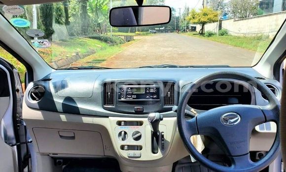 Oofamaa Daihatsu Mira White Makiinaa iti Nairobi keessatti Nairobi keessatti Oofamaa Daihatsu Mira White Makiinaa iti Nairobi keessatti Nairobi keessatti