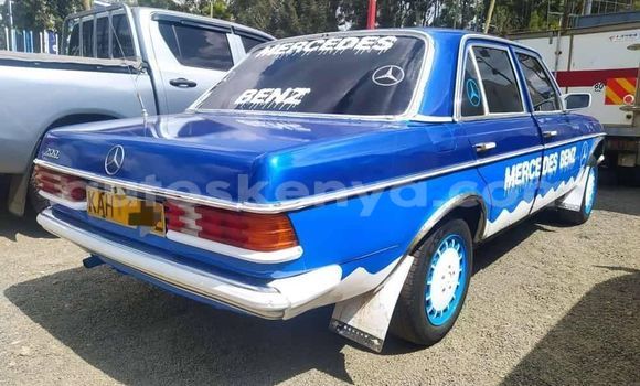 Buy Used Mercedes‒Benz W123 Blue Car in Nairobi in Nairobi Buy Used Mercedes‒Benz W123 Blue Car in Nairobi in Nairobi