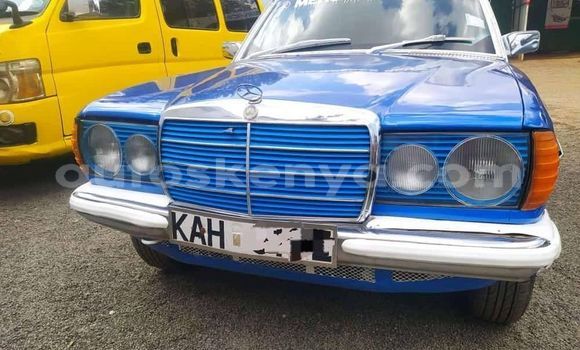Buy Used Mercedes‒Benz W123 Blue Car in Nairobi in Nairobi Buy Used Mercedes‒Benz W123 Blue Car in Nairobi in Nairobi