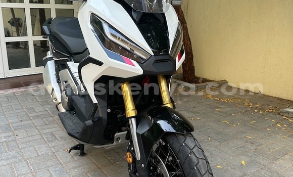Buy Used Honda X-ADV White Bike in Nairobi in Nairobi