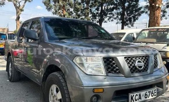 Oofamaa Nissan Navara Black Makiinaa iti Nairobi keessatti Nairobi keessatti
