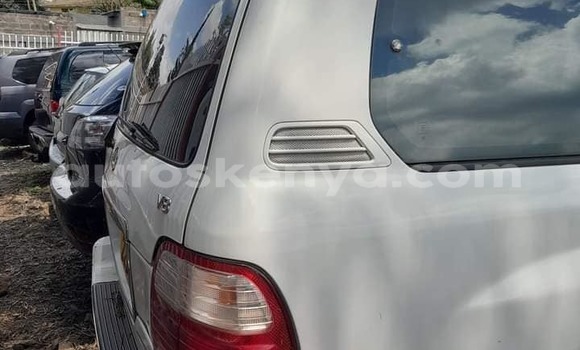 Buy Used Toyota Land Cruiser White Car in Nairobi in Nairobi Buy Used Toyota Land Cruiser White Car in Nairobi in Nairobi