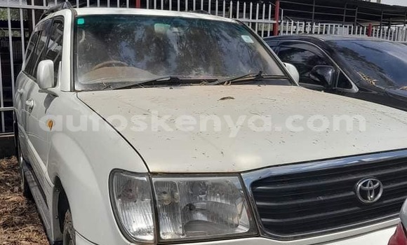 Buy Used Toyota Land Cruiser White Car in Nairobi in Nairobi Buy Used Toyota Land Cruiser White Car in Nairobi in Nairobi