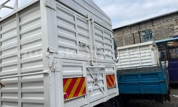 Buy Used Isuzu FRR 33L White Truck in Nairobi in Nairobi Buy Used Isuzu FRR 33L White Truck in Nairobi in Nairobi