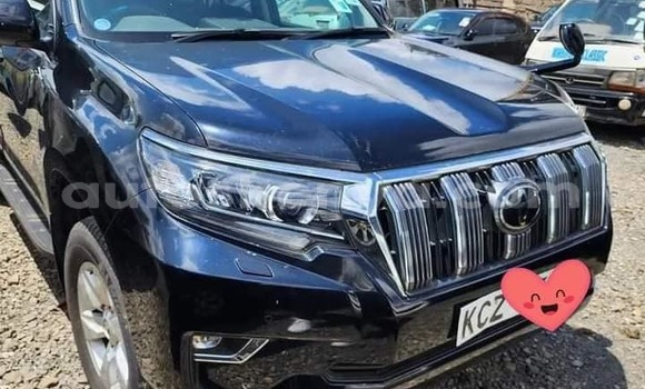 Oofamaa Toyota Land Cruiser Black Makiinaa iti Nairobi keessatti Nairobi keessatti Oofamaa Toyota Land Cruiser Black Makiinaa iti Nairobi keessatti Nairobi keessatti