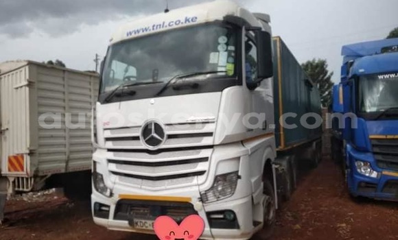 Buy Used Mercedes‒Benz Arocs White Truck in Nairobi in Nairobi Buy Used Mercedes‒Benz Arocs White Truck in Nairobi in Nairobi