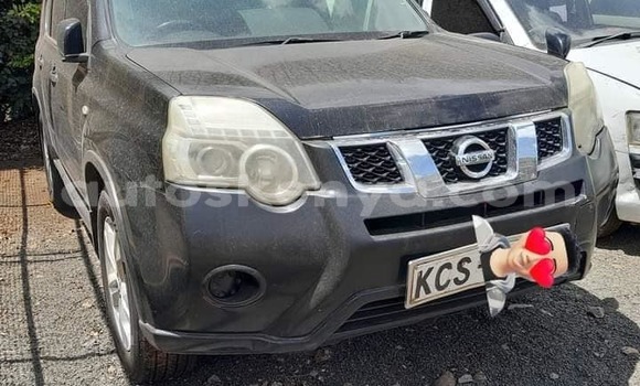 Oofamaa Nissan X–Trail Black Makiinaa iti Nairobi keessatti Nairobi keessatti