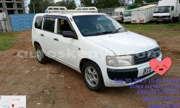 Nunua Ilio tumika Toyota Probox Nyeupe Gari ndani ya Nairobi nchini Nairobi