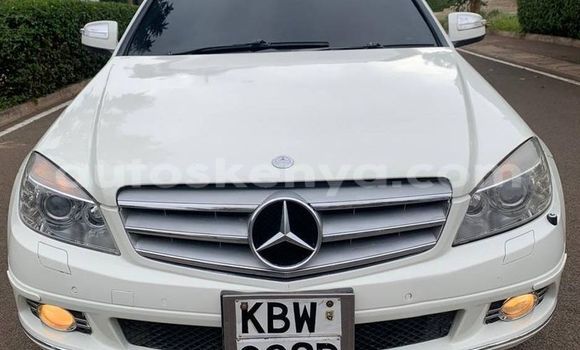 Nunua Ilio tumika Mercedes-Benz C250 coupe Nyeupe Gari ndani ya Nairobi nchini Nairobi Nunua Ilio tumika Mercedes-Benz C250 coupe Nyeupe Gari ndani ya Nairobi nchini Nairobi