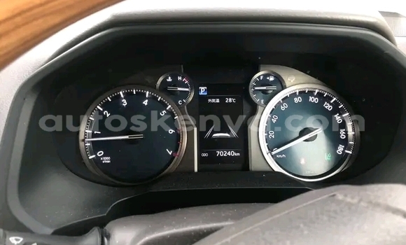 Nunua Ilio tumika Toyota Land Cruiser Prado Nyeupe Gari ndani ya Nairobi nchini Nairobi Nunua Ilio tumika Toyota Land Cruiser Prado Nyeupe Gari ndani ya Nairobi nchini Nairobi