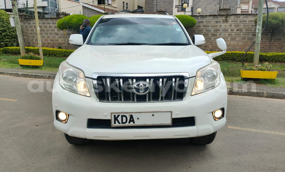 Buy Used Toyota Prado White Car in Nairobi in Nairobi Buy Used Toyota Prado White Car in Nairobi in Nairobi