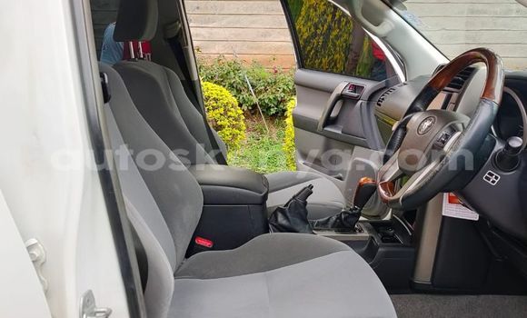 Buy Used Toyota Prado White Car in Nairobi in Nairobi Buy Used Toyota Prado White Car in Nairobi in Nairobi