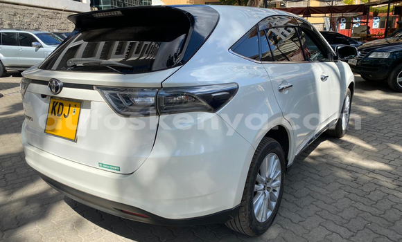 Buy New Toyota Harrier White Car in Nairobi in Nairobi Buy New Toyota Harrier White Car in Nairobi in Nairobi