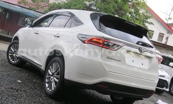 Buy Used Toyota Harrier White Car in Nairobi in Nairobi Buy Used Toyota Harrier White Car in Nairobi in Nairobi