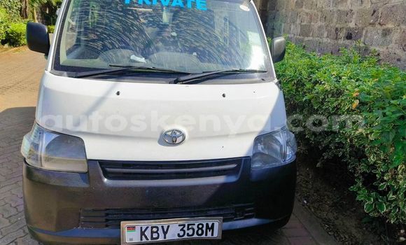 Buy Used Toyota Hiace White Car in Nairobi in Nairobi Buy Used Toyota Hiace White Car in Nairobi in Nairobi
