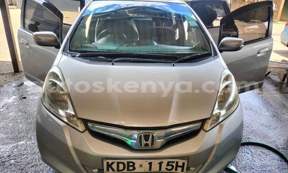 Nunua Ilio tumika Honda Fit Nyingine Gari ndani ya Nairobi nchini Nairobi Nunua Ilio tumika Honda Fit Nyingine Gari ndani ya Nairobi nchini Nairobi