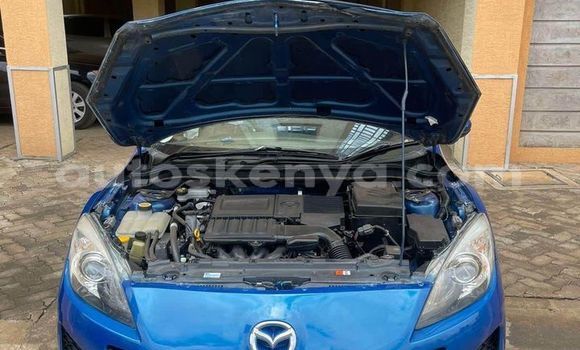Oofamaa Mazda Axela Blue Makiinaa iti Nairobi keessatti Nairobi keessatti