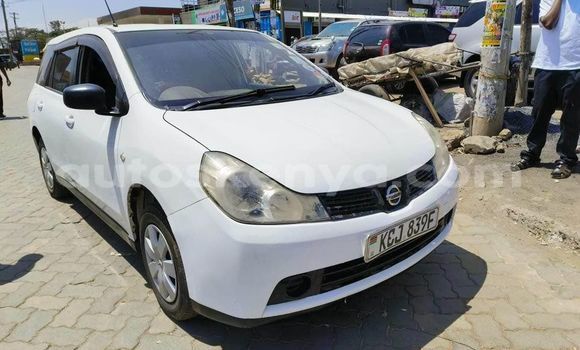 Oofamaa Nissan Wingroad White Makiinaa iti Kiambu keessatti Central Kenya keessatti Oofamaa Nissan Wingroad White Makiinaa iti Kiambu keessatti Central Kenya keessatti