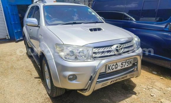 Nunua Ilio tumika Toyota Fortuner Nyingine Gari ndani ya Kiambu nchini Kati Kenya Nunua Ilio tumika Toyota Fortuner Nyingine Gari ndani ya Kiambu nchini Kati Kenya
