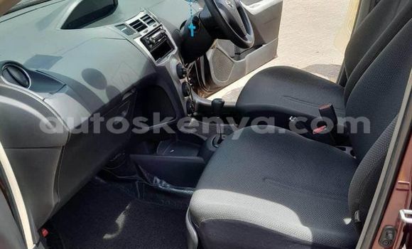 Nunua Ilio tumika Toyota Vitz Nyekundu Gari ndani ya Kiambu nchini Kati Kenya