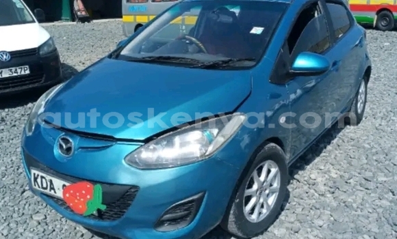 Oofamaa Mazda Demio Blue Makiinaa iti Nairobi keessatti Nairobi keessatti