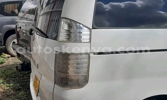 Buy Used Toyota Voxy White Car in Nairobi in Nairobi Buy Used Toyota Voxy White Car in Nairobi in Nairobi
