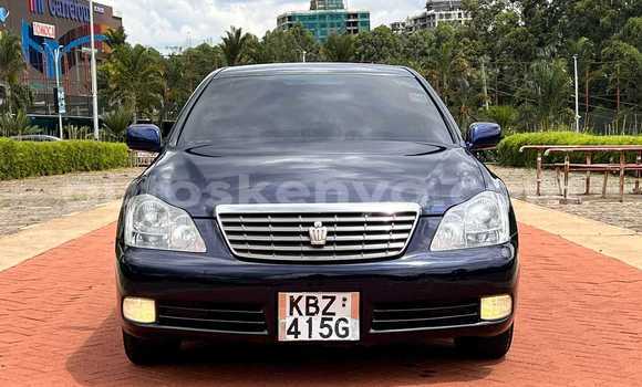 Oofamaa Toyota Crown Black Makiinaa iti Nairobi keessatti Nairobi keessatti
