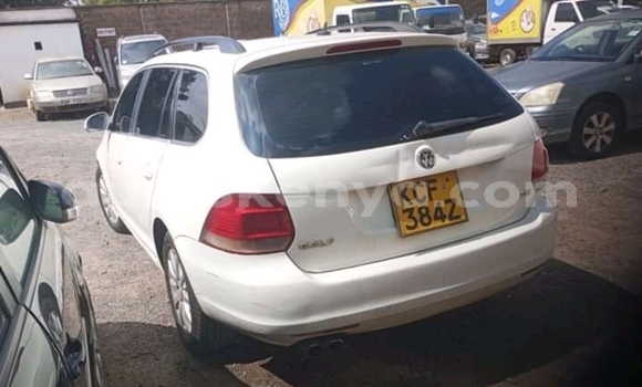 Oofamaa Volkswagen Golf White Makiinaa iti Nakuru keessatti Rift Valley keessatti Oofamaa Volkswagen Golf White Makiinaa iti Nakuru keessatti Rift Valley keessatti
