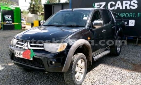 Oofamaa Mitsubishi L200 Black Makiinaa iti Ruiru keessatti Nairobi keessatti