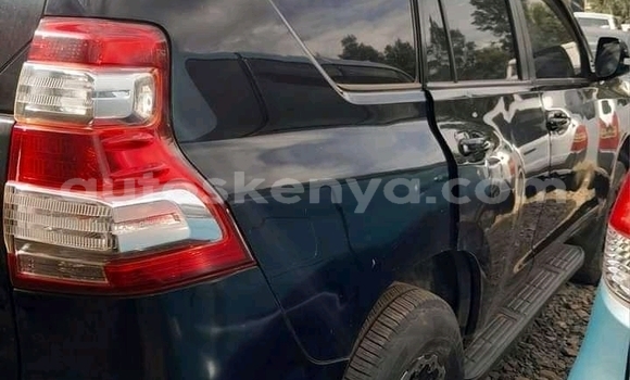 Oofamaa Toyota Land Cruiser Prado Black Makiinaa iti Nakuru keessatti Rift Valley keessatti
