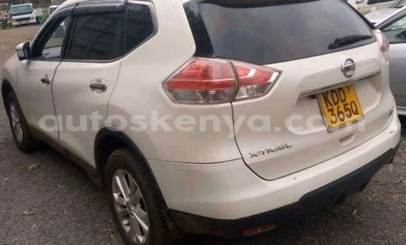 Oofamaa Nissan X–Trail White Makiinaa iti Nairobi keessatti Nairobi keessatti Oofamaa Nissan X–Trail White Makiinaa iti Nairobi keessatti Nairobi keessatti