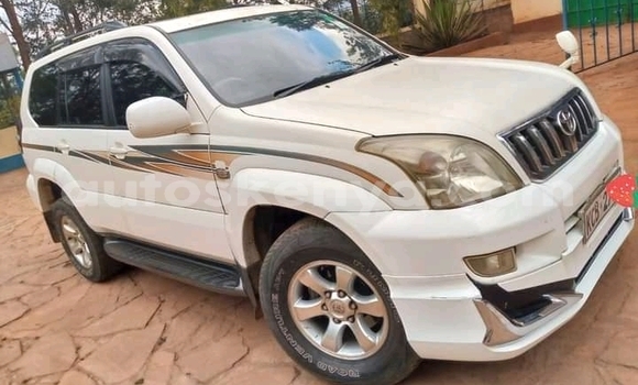Buy Used Toyota Land Cruiser Prado White Car in Nakuru in Rift Valley