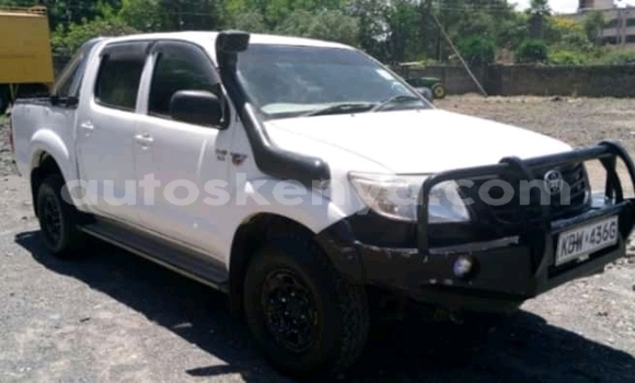 Buy Used Toyota Hilux White Car in Nakuru in Rift Valley Buy Used Toyota Hilux White Car in Nakuru in Rift Valley