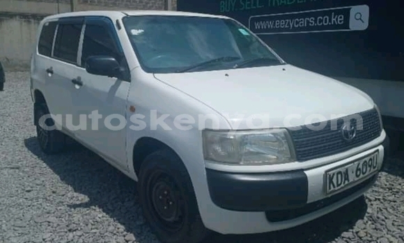 Oofamaa Toyota Probox White Makiinaa iti Nakuru keessatti Rift Valley keessatti Oofamaa Toyota Probox White Makiinaa iti Nakuru keessatti Rift Valley keessatti