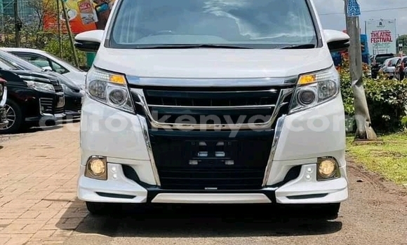Nunua Ilio tumika Toyota Esquire Nyeupe Gari ndani ya Nairobi nchini Nairobi Nunua Ilio tumika Toyota Esquire Nyeupe Gari ndani ya Nairobi nchini Nairobi