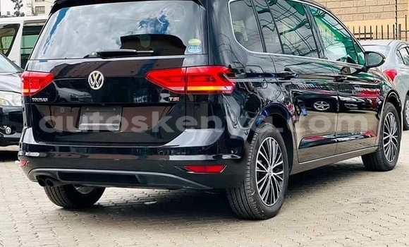 Nunua Ilio tumika Volkswagen Touran Nyeusi Gari ndani ya Nairobi nchini Nairobi Nunua Ilio tumika Volkswagen Touran Nyeusi Gari ndani ya Nairobi nchini Nairobi