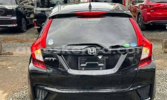 Nunua Ilio tumika Honda Fit Nyeusi Gari ndani ya Nairobi nchini Nairobi Nunua Ilio tumika Honda Fit Nyeusi Gari ndani ya Nairobi nchini Nairobi