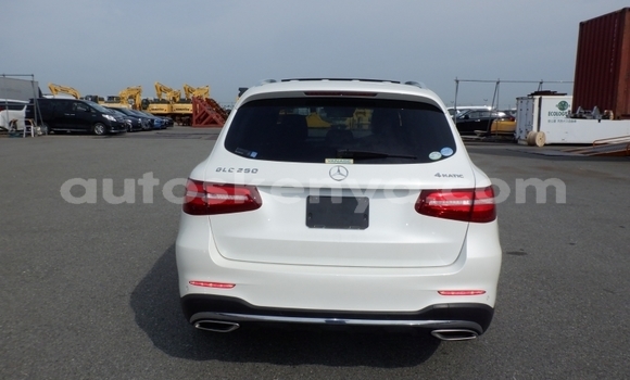 Buy Import Mercedes-Benz GLC 250D White Car in Nairobi in Nairobi Buy Import Mercedes-Benz GLC 250D White Car in Nairobi in Nairobi