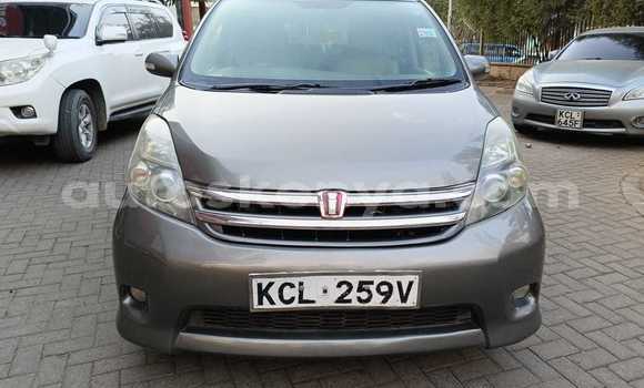 Buy Used Toyota ISIS Beige Car in Nairobi in Nairobi Buy Used Toyota ISIS Beige Car in Nairobi in Nairobi