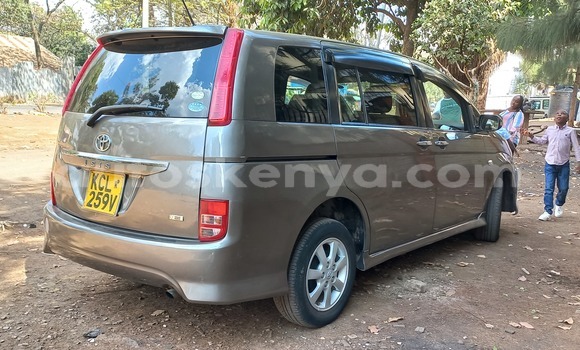 Buy Used Toyota ISIS Beige Car in Nairobi in Nairobi Buy Used Toyota ISIS Beige Car in Nairobi in Nairobi