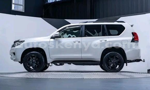 Buy Used Toyota Land Cruiser Prado White Car in Nairobi in Nairobi Buy Used Toyota Land Cruiser Prado White Car in Nairobi in Nairobi