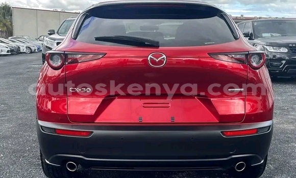 Oofamaa Mazda CX-3 Red Makiinaa iti Nairobi keessatti Nairobi keessatti