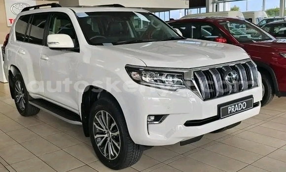 Buy Used Toyota Land Cruiser Prado White Car in Nairobi in Nairobi Buy Used Toyota Land Cruiser Prado White Car in Nairobi in Nairobi